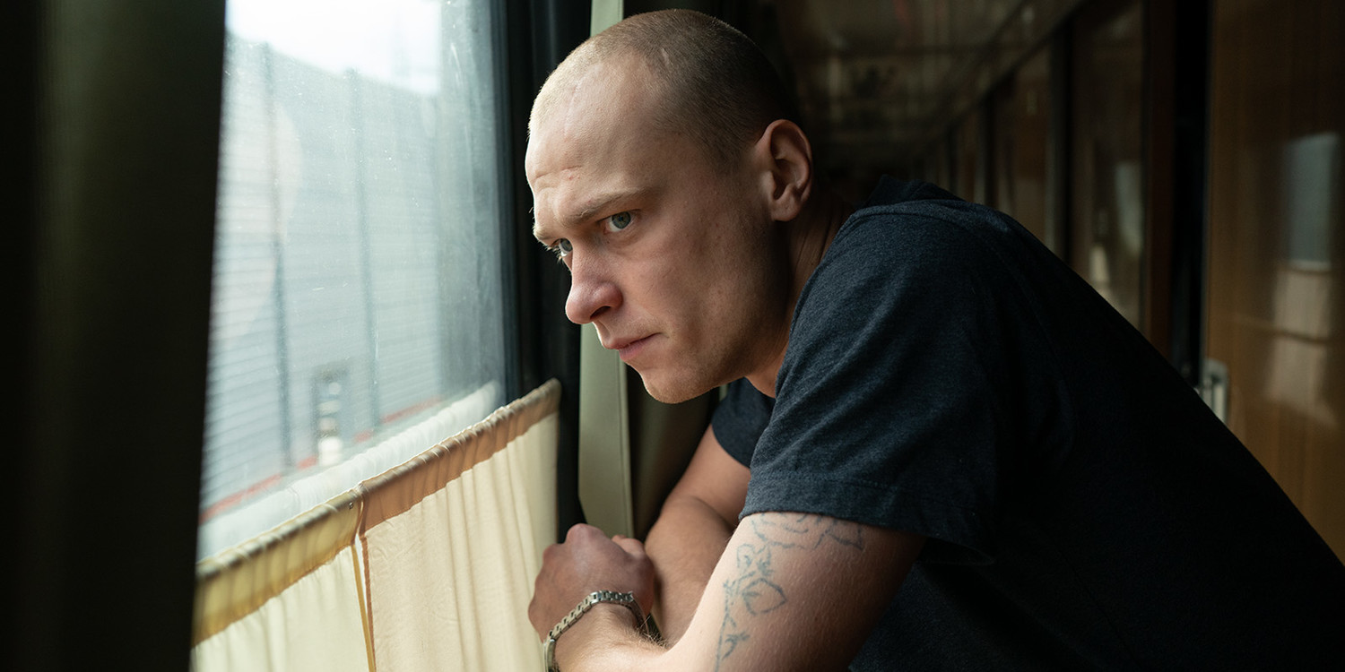 Юра Борисов в фильме «Купе №6»