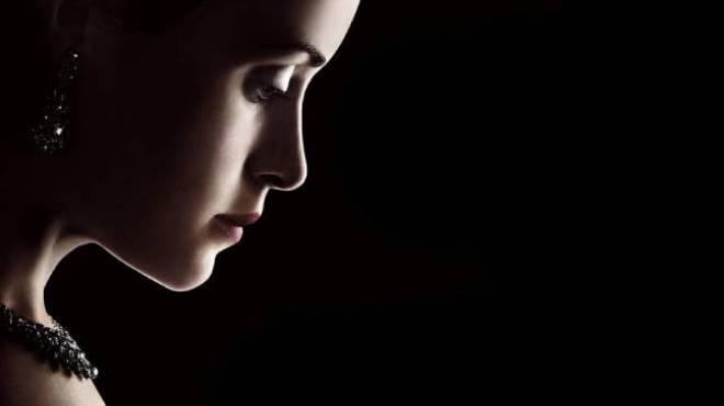 Съёмки сериала «Корона» остановлены из-за смерти Елизаветы II