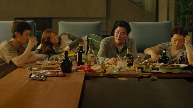 Что посмотреть после «Горничной»: 10 «услужливых» картин, где происходят странные вещи